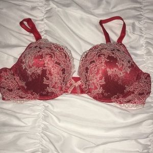 Victoria’s Secret Dream Angels push up bra. 36 B.